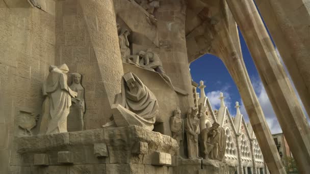 Sagrada Familia przez Antonio Gaudiego w Barcelonie, Hiszpania — Wideo stockowe