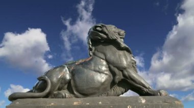 Chistopher Columbus anıt Barcelona, İspanya yakınındaki bir aslan heykeli