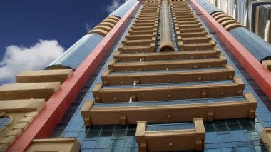 Modern gökdelenler, Sheikh zayed road, Dubai, Birleşik Arap Emirlikleri.Dubai dünyanın en hızlı büyüyen şehridir