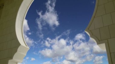 Abu Dabi Şeyh Zayed Beyaz Camii, Bae