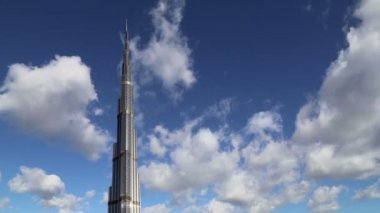 Burç Halife (Halife kulesi), açılıştan önce Burç Dubai olarak bilinir