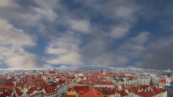 Prag çatı ları ve Eski Şehir Meydanı,Çek Cumhuriyeti