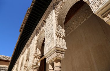 Alhambra Palace - Ortaçağ Mağribi Kalesi Granada'da, Endülüs, İspanya