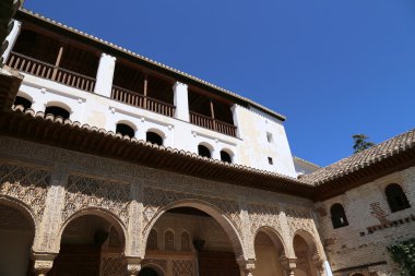 Alhambra Palace - Ortaçağ Mağribi Kalesi Granada'da, Endülüs, İspanya