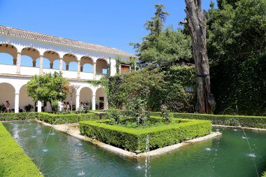 Alhambra Palace - Ortaçağ Mağribi Kalesi Granada'da, Endülüs, İspanya