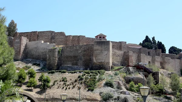 Zamek Alcazaba na górze Gibralfaro. Malaga, Andaluzja, Południowa Hiszpania — Zdjęcie stockowe