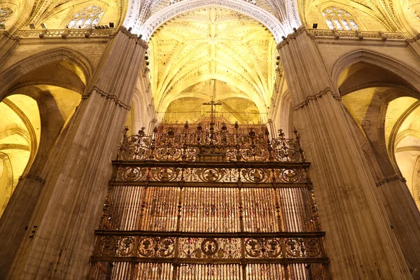 Interiér katedrály seville – Katedrála svaté Marie viz, Andalusie, Španělsko — Stock fotografie