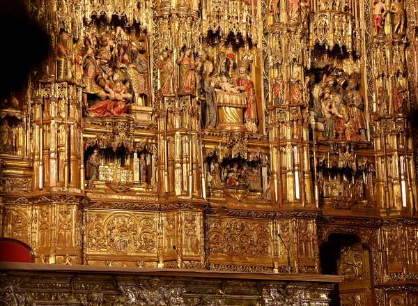 Catedral Interior de Sevilha - Catedral de Santa Maria da Sé, Andaluzia, Espanha — Fotografia de Stock