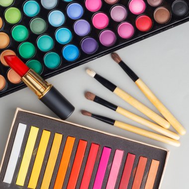 kalıcı makyaj koleksiyonu