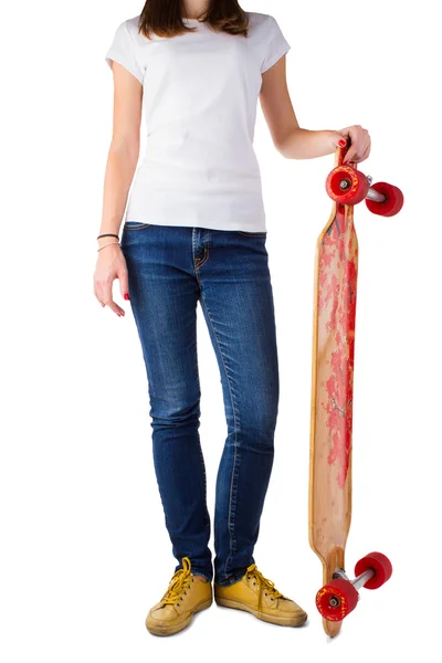 Kvinna med longboard — Stockfoto