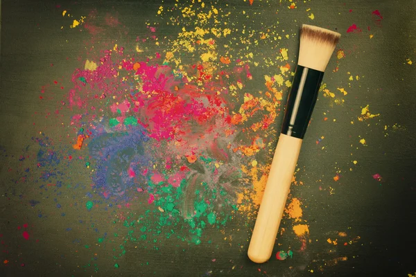 Pennello trucco con polvere colorata — Foto Stock