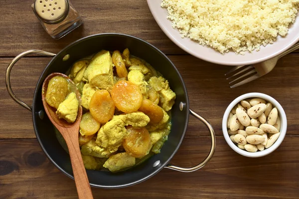 Chicken and Dried Apricot Stew — Stock Photo, Image