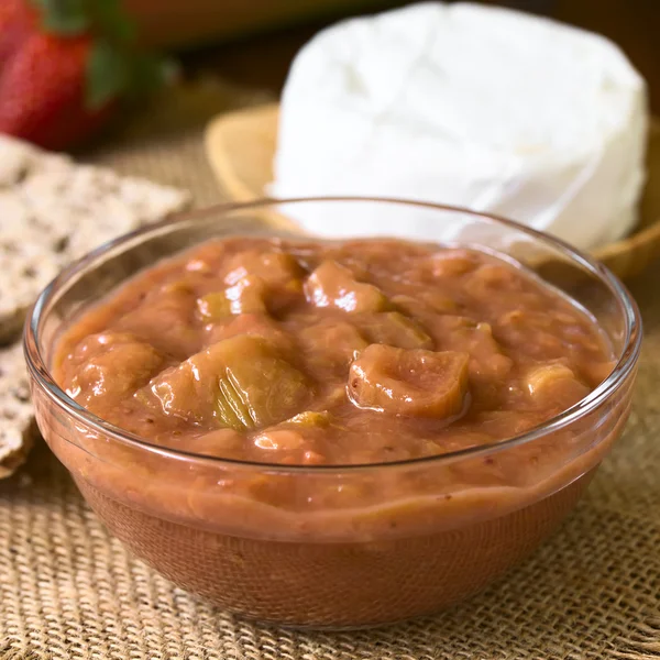 Rhubarb and Strawberry Chutney — Stock Photo, Image