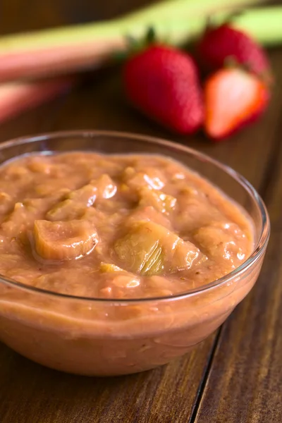 Rhubarb and Strawberry Chutney — Stock Photo, Image