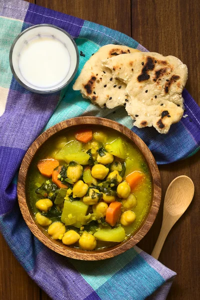 Curry de garbanzos veganos —  Fotos de Stock