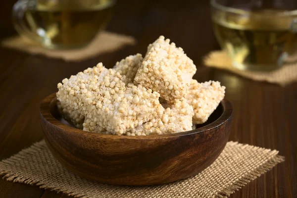 Marshmallow, έσκασε Quinoa και καρύδας μπαρ — Φωτογραφία Αρχείου