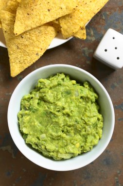 Avokado Dip ya da Guacamole