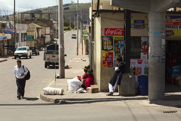 Gatuvy i centrala ecuador — Stockfoto