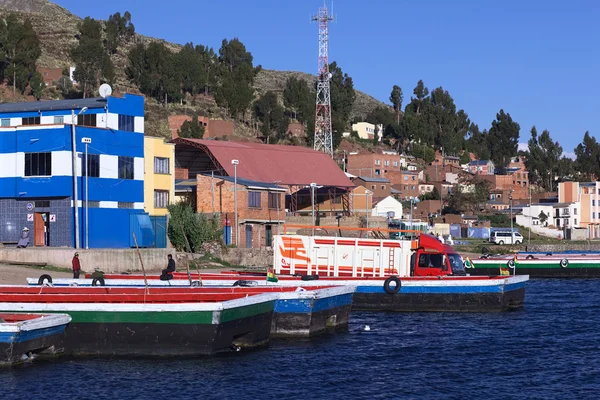 Ferry on Lake Titicaca at Tiquina, Bolivia — Stock Photo, Image