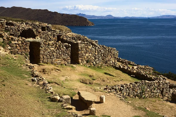 Ruins of Chinkana on Isla del Sol on Lake Titicaca, Bolivia — Stock Photo, Image