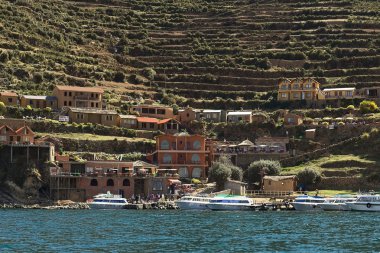 Isla del Sol Titikaka Gölü Bolivya'daki üzerinde Yumani