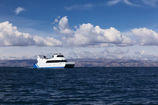 Passageiro Ferry no Lago Titicaca, Bolívia — Fotografia de Stock