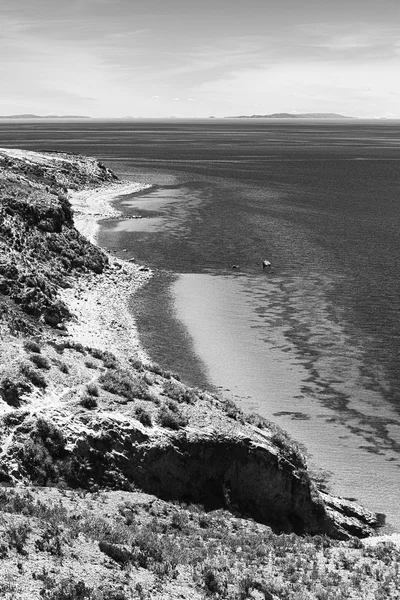 Isla del Sol en el Lago Titicaca en Bolivia — Foto de Stock