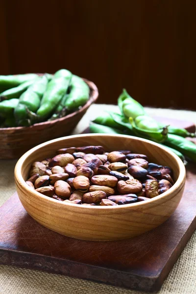Roasted Broad Beans, a Snack in Bolivia — Stock Photo, Image