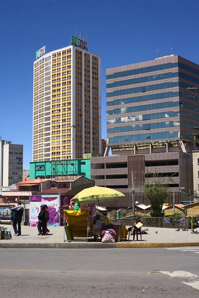 Avenida Camacho en La Paz, Bolivia — Foto de Stock