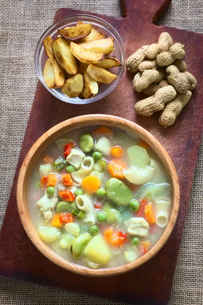 Болівійський Sopa de Мані (арахісове суп) — стокове фото