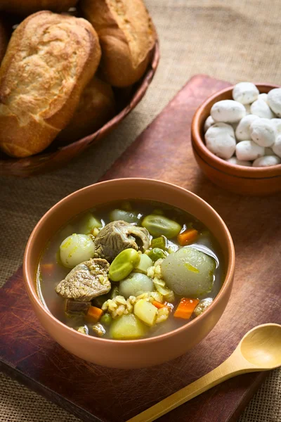 Bolivijský polévky zvané Chairo de Tunta — Stock fotografie