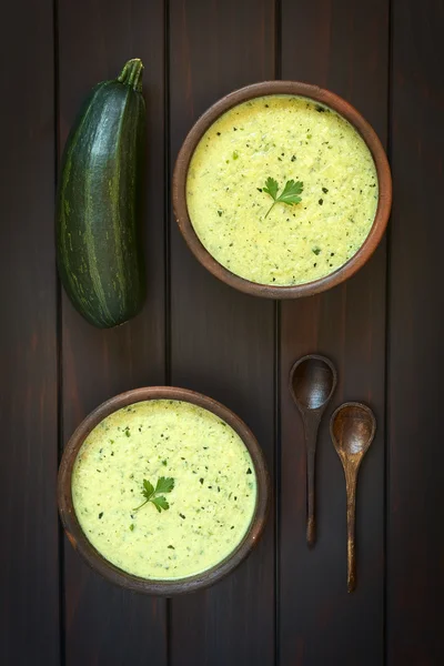 Grädde av Zucchini soppa — Stockfoto