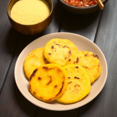 Arepa, Mısır yemek yemek