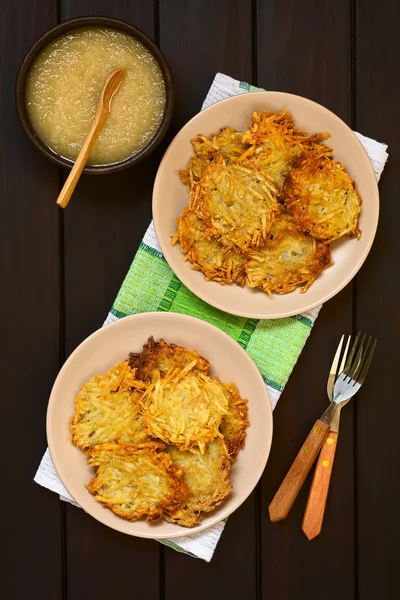 Potato Pancakes or Fritters with Apple Sauce 로열티 프리 스톡 이미지