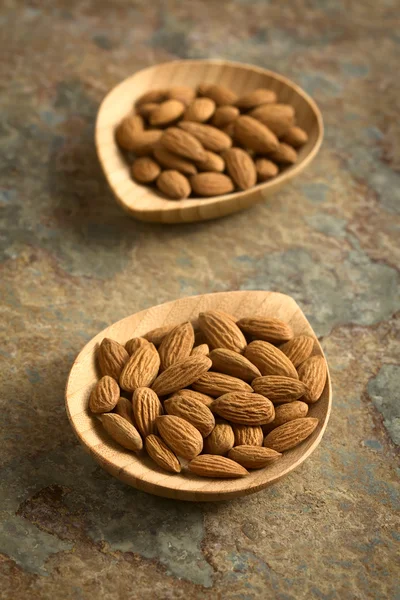 Almendras sin cáscara — Foto de Stock