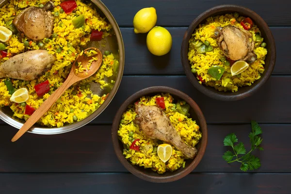 Spansk kyckling paella — Stockfoto