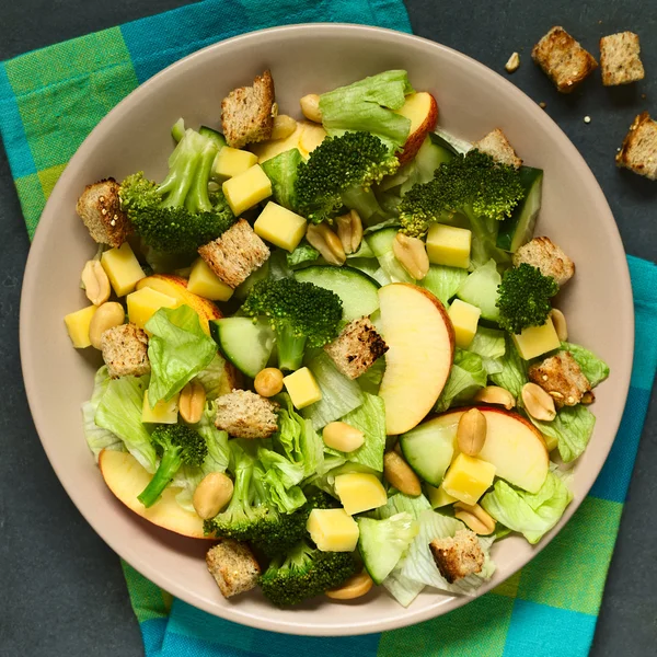 Apple, Lettuce, Broccoli Salad — Stok fotoğraf