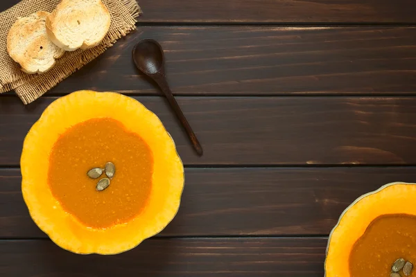 Cream of Pumpkin Soup in Pumpkin — 스톡 사진