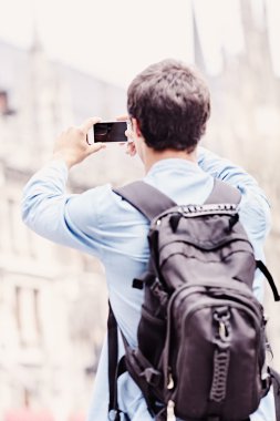 Telefon ile turist alarak fotoğraf