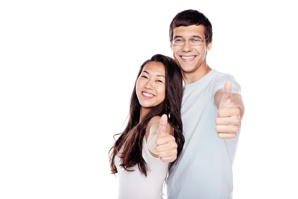 Casal mostrando sinal polegar para cima — Fotografia de Stock