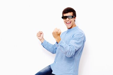 Adam kutluyor kazanmak 3d Tv gözlüğü