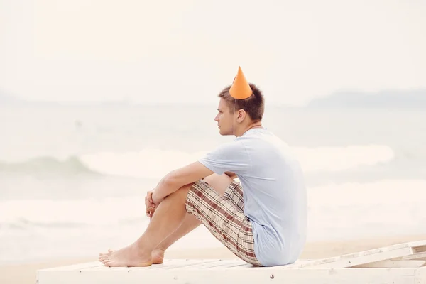 Lonely birthday beach party — Stock Photo, Image