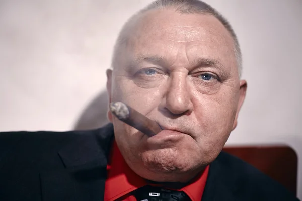 Man with cigar closeup — Stock Photo, Image