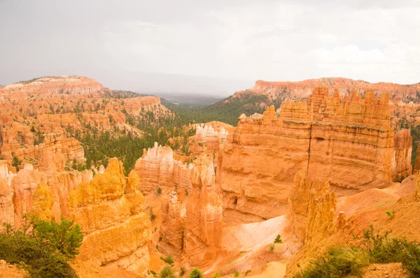 Bryce Canyon después de las lluvias de verano — Foto de Stock