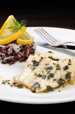 balık haşlanmış pirinç