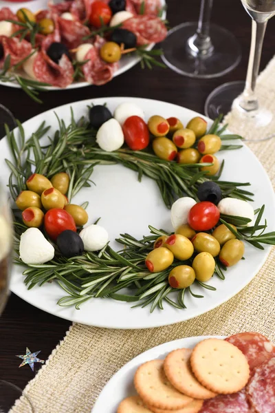 Apéritif Romarin Farci Aux Olives Avec Mozzarella Bébé Tomates Cerises — Photo