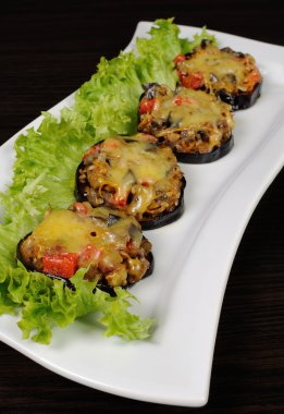 sıcak meze patlıcan peynir altında