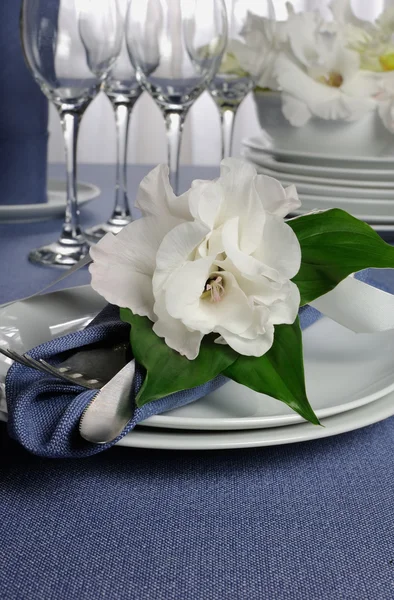 Servilleta decorada con flor — Foto de Stock