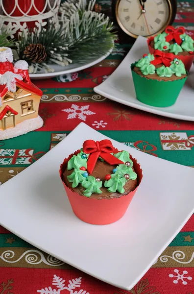 Muffins sous la forme d'une couronne de Noël — Photo