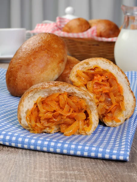 Pies with cabbage — Stock Photo, Image